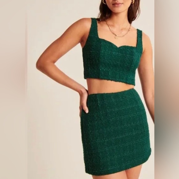 Abercrombie & Fitch Dresses & Skirts - A&F tweed green skirt size XS